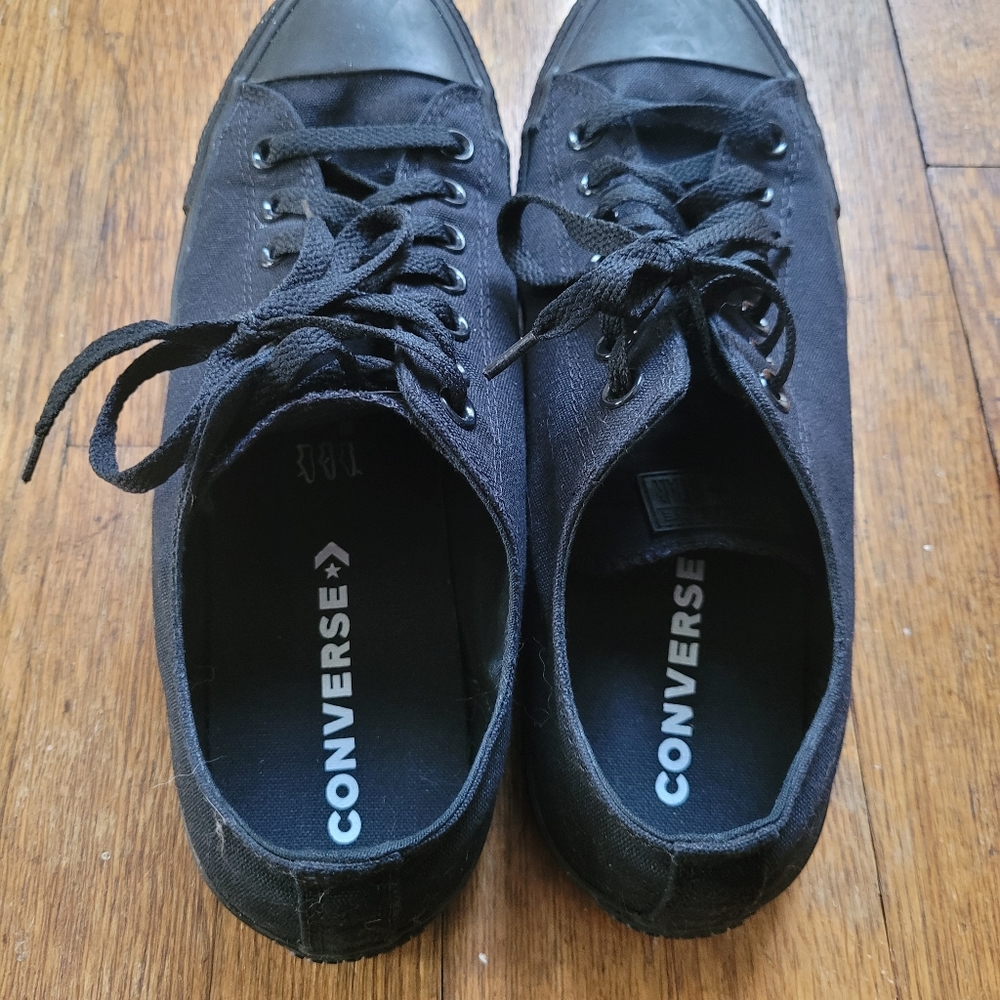 Converse - Picture 2 of 2